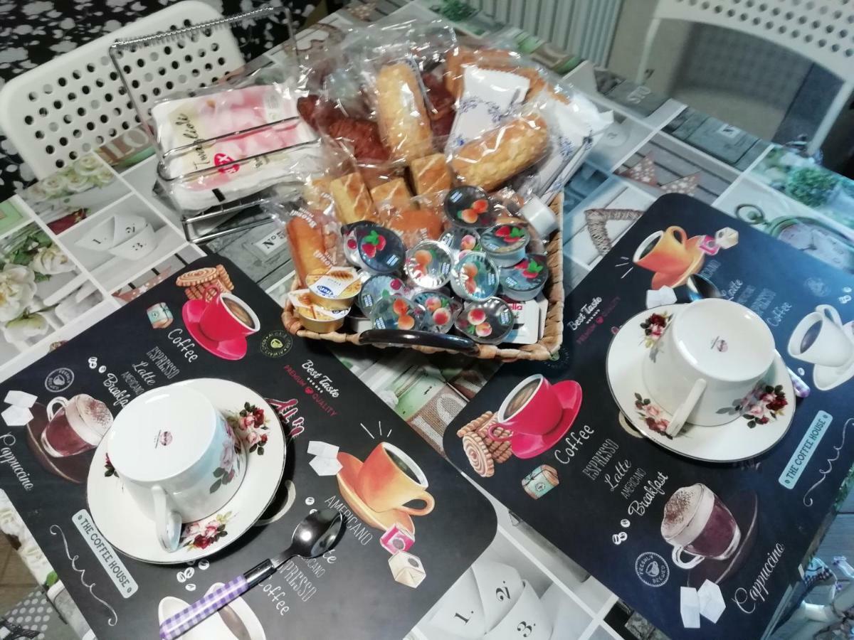 בורגו סן דלמצו Casa Margherita מראה חיצוני תמונה